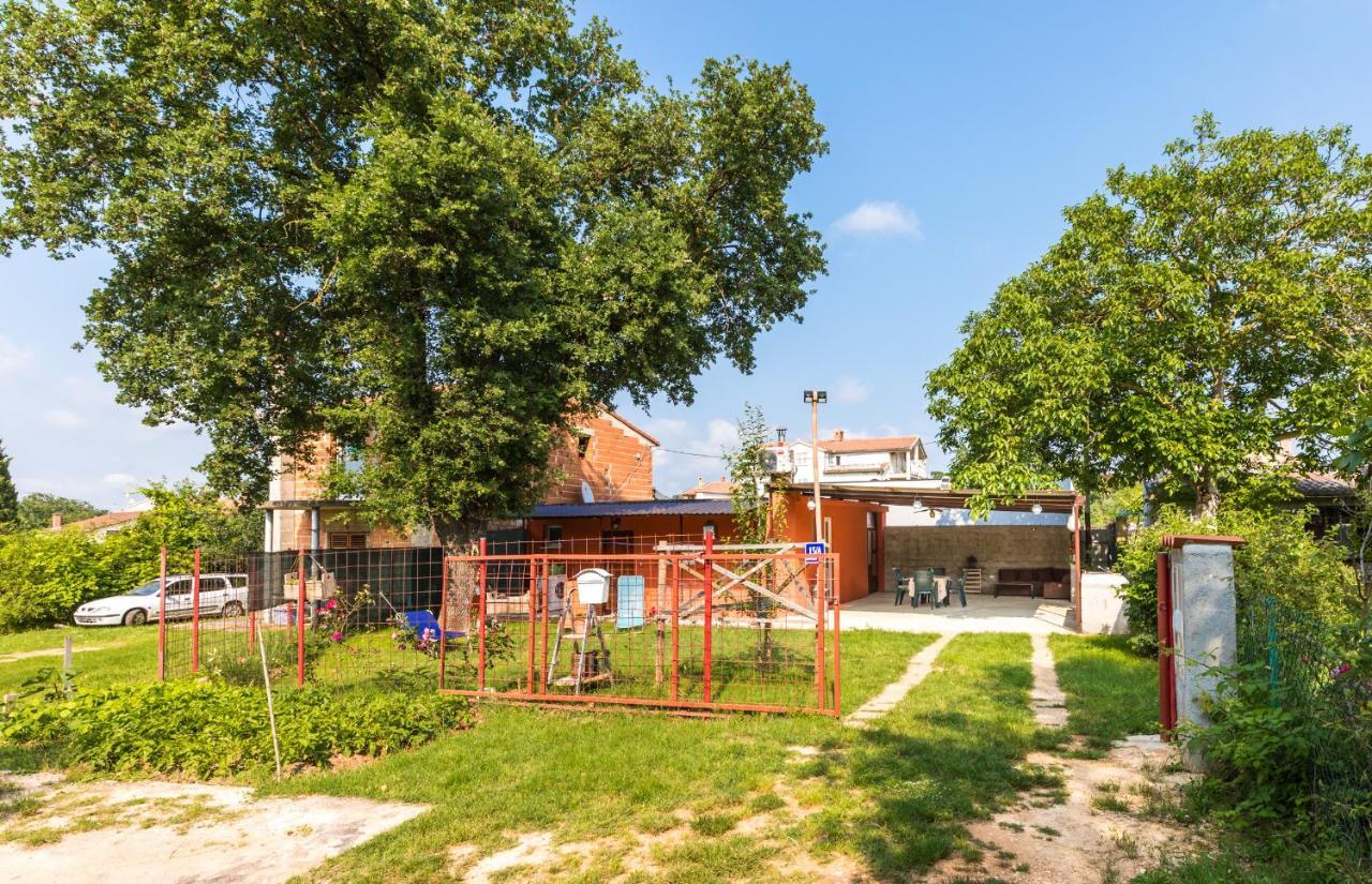 Vacation House "Andy" PUY 외부 사진